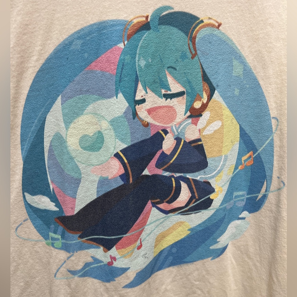 🎎 NWOT! Japanese Anime Tee